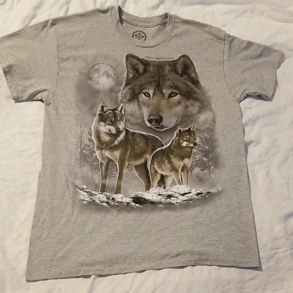 Full Moon Wolf Men's Medium Gray Graphic T-Shirt